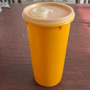48 Oz Tupperware Pitcher